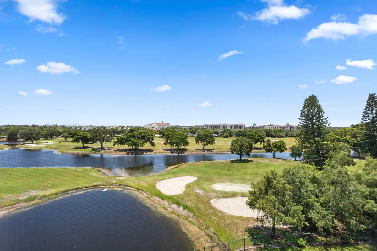 30_P8A2565 at 3150 W Rolling Hills Circle 704, Davie