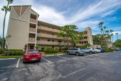 14360 Strathmore Lane 102, Delray Beach – Condominium for sale