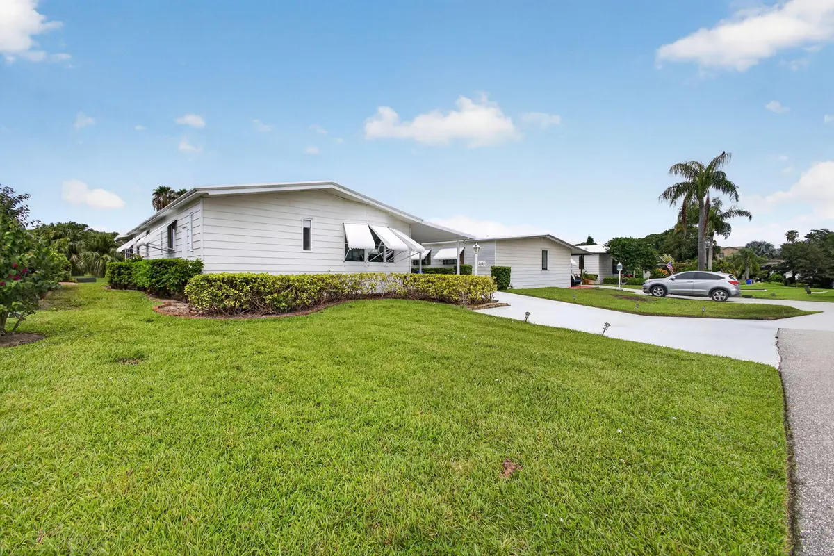 1-web-or-mls-5D1A6156 at 7640 SE SHENANDOAH, Hobe Sound