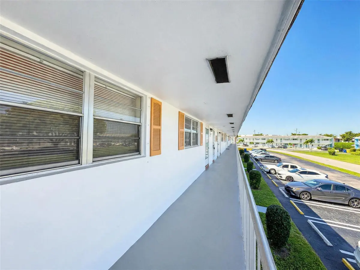 5165dd87-9314-4c3e-bbde-3ede6ac720a9 at 1116 Lake Terrace 214, Boynton Beach