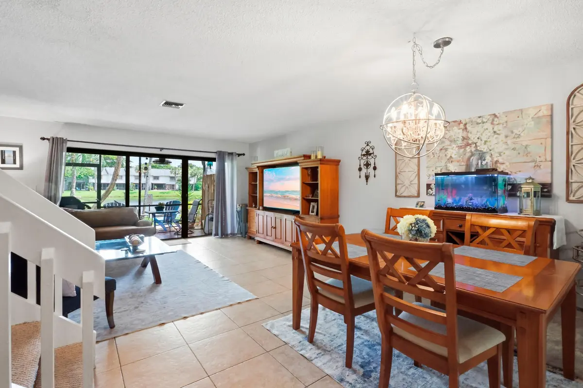 3-print-003_0E2A7765_with_tv at 3435 CARAMBOLA Circle 2462, Coconut Creek