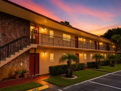 1979 SW PALM CITY Road G, Stuart – Condominium for sale