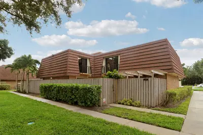 1901 19th Lane, Palm Beach Gardens – sold