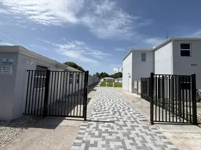4393 Windsor Avenue 25, West Palm Beach – leased