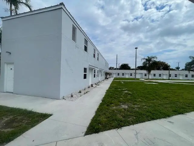 IMG_6657 at 4393 Windsor Avenue 25, West Palm Beach