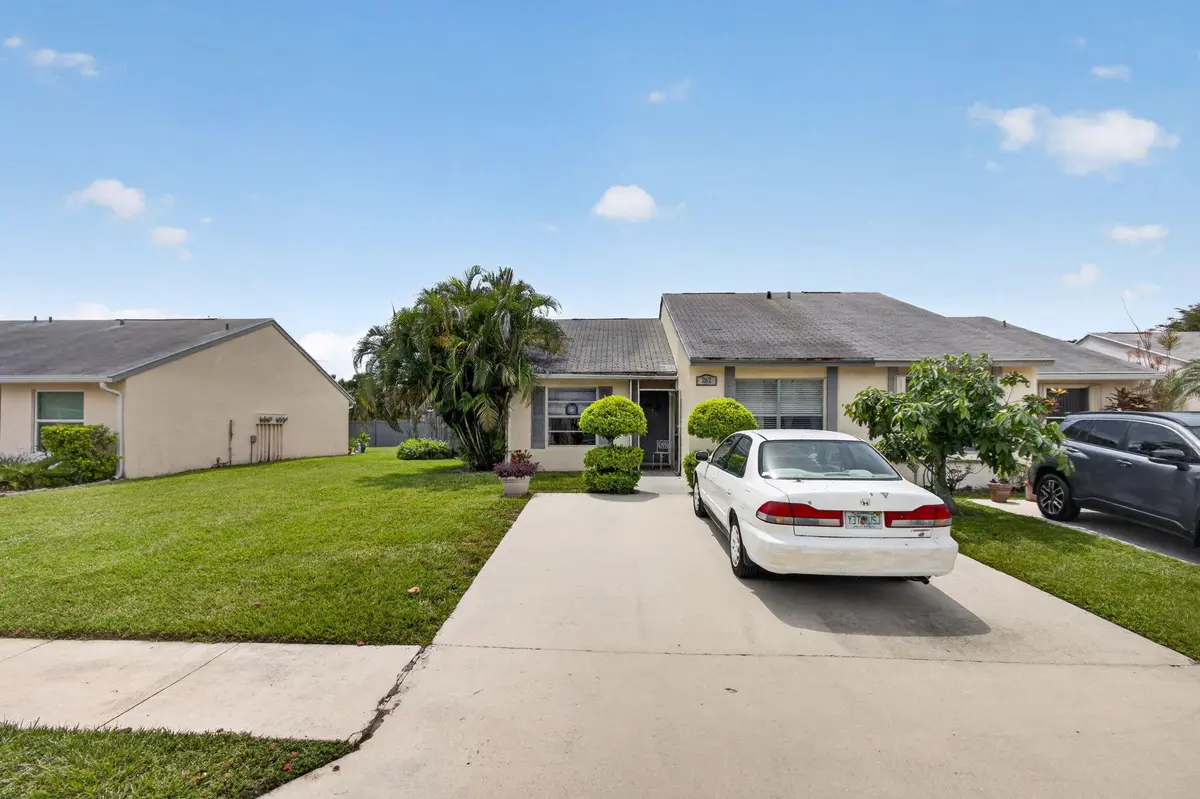 2-web-or-mls-5D1A5301 at 262 Palmetto  Court, Jupiter