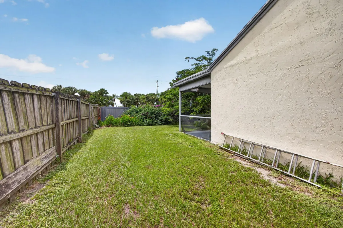 6-web-or-mls-5D1A5321 at 262 Palmetto  Court, Jupiter