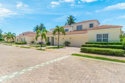 526 COMMONS Drive, Palm Beach Gardens – leased