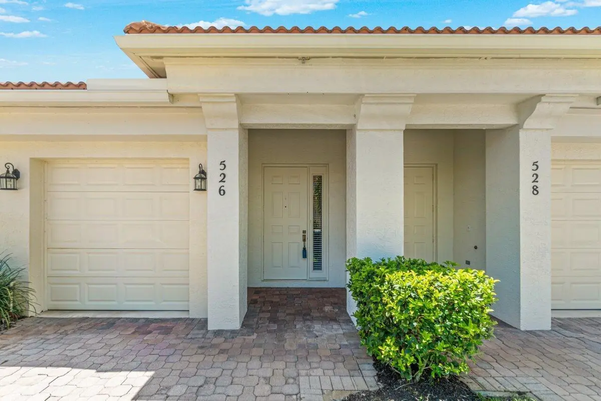Front 4 at 526 COMMONS Drive, Palm Beach Gardens