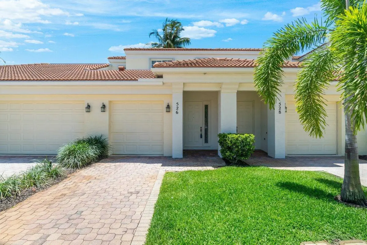 Front at 526 COMMONS Drive, Palm Beach Gardens