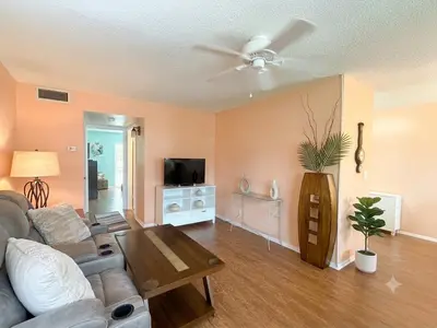 28 PINE ARBOR 105, Vero Beach – Condominium for sale