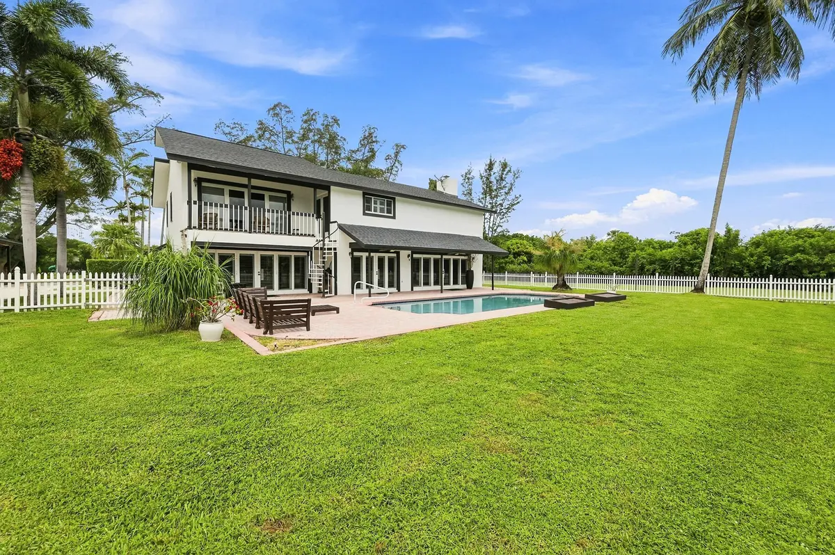 17_back at 10400 W Tara Boulevard, Boynton Beach