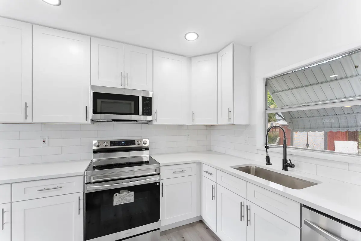 19-web-or-mls-DSC06506 at 316 NW 6th Court, Deerfield Beach
