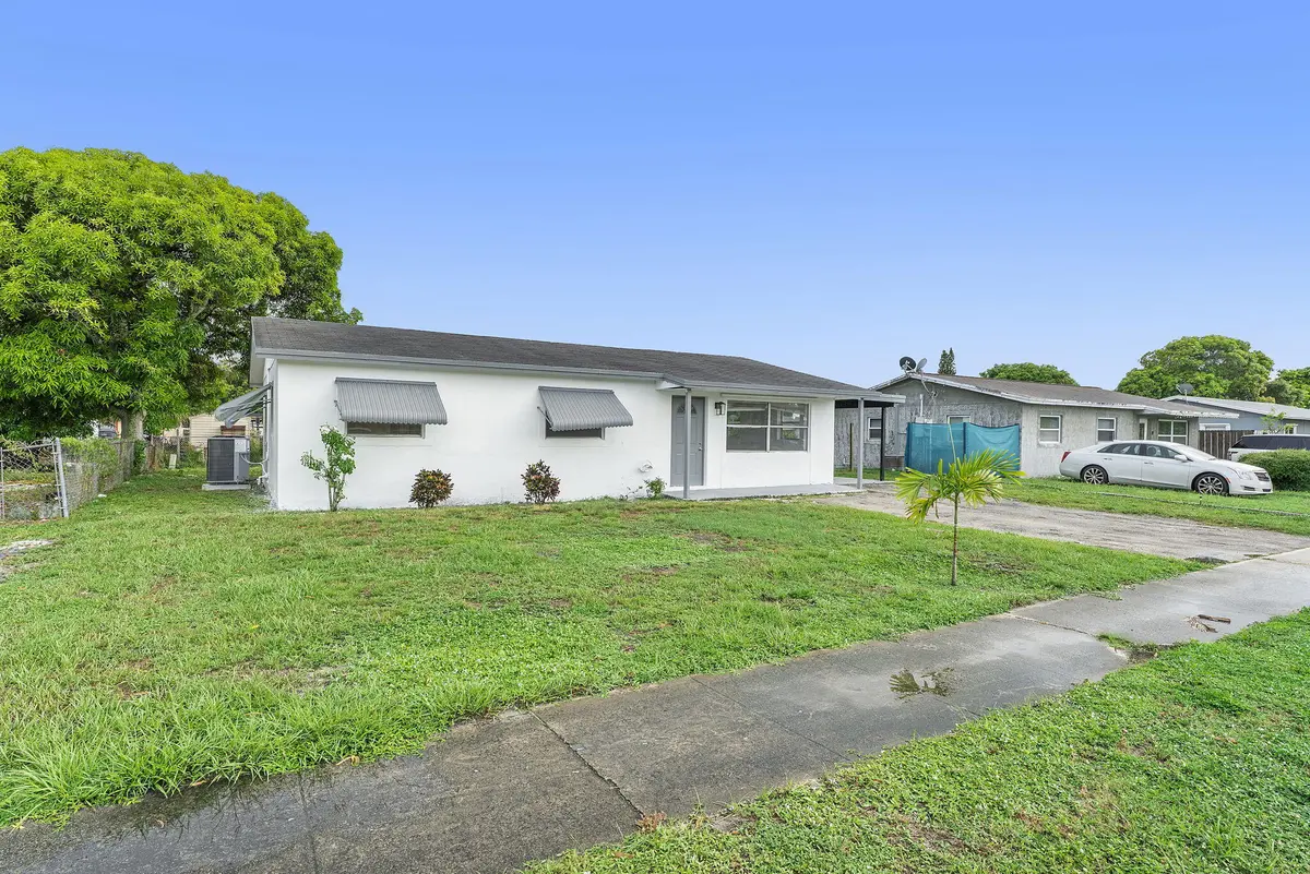 38-web-or-mls-DSC06570 at 316 NW 6th Court, Deerfield Beach