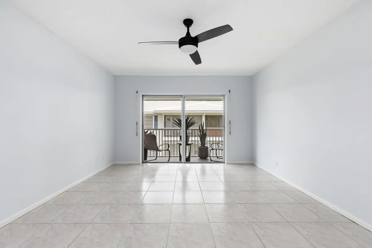 1I6A4695 at 2261 NE 67th Street 1826, Fort Lauderdale