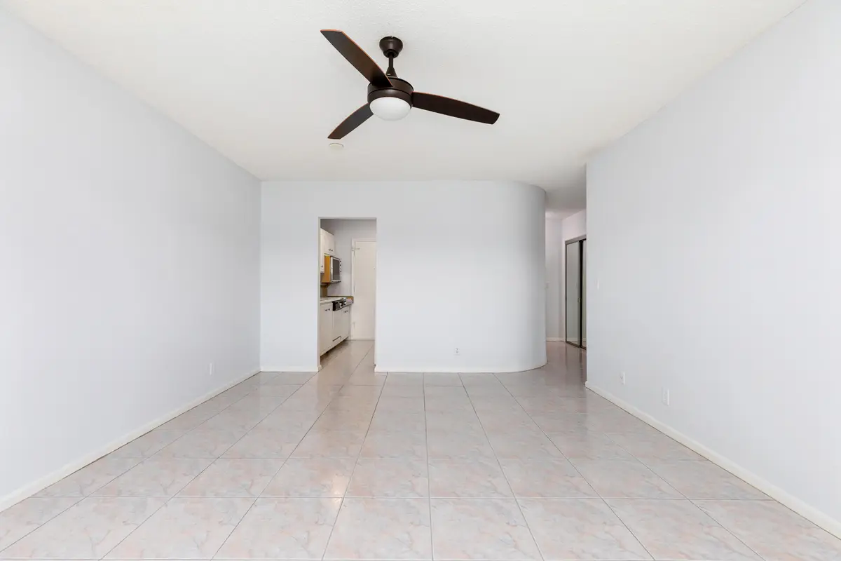 1I6A4712 at 2261 NE 67th Street 1826, Fort Lauderdale