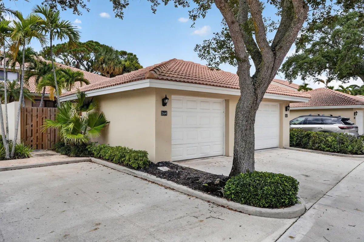 2-web-or-mls-_MLP7201 at 164 Old Meadow Way, Palm Beach Gardens
