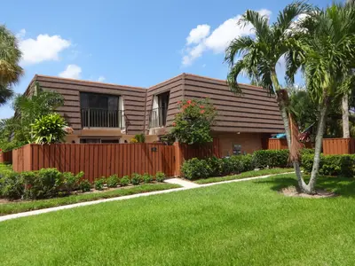 1916 19TH Court, Jupiter – Townhouse for rent