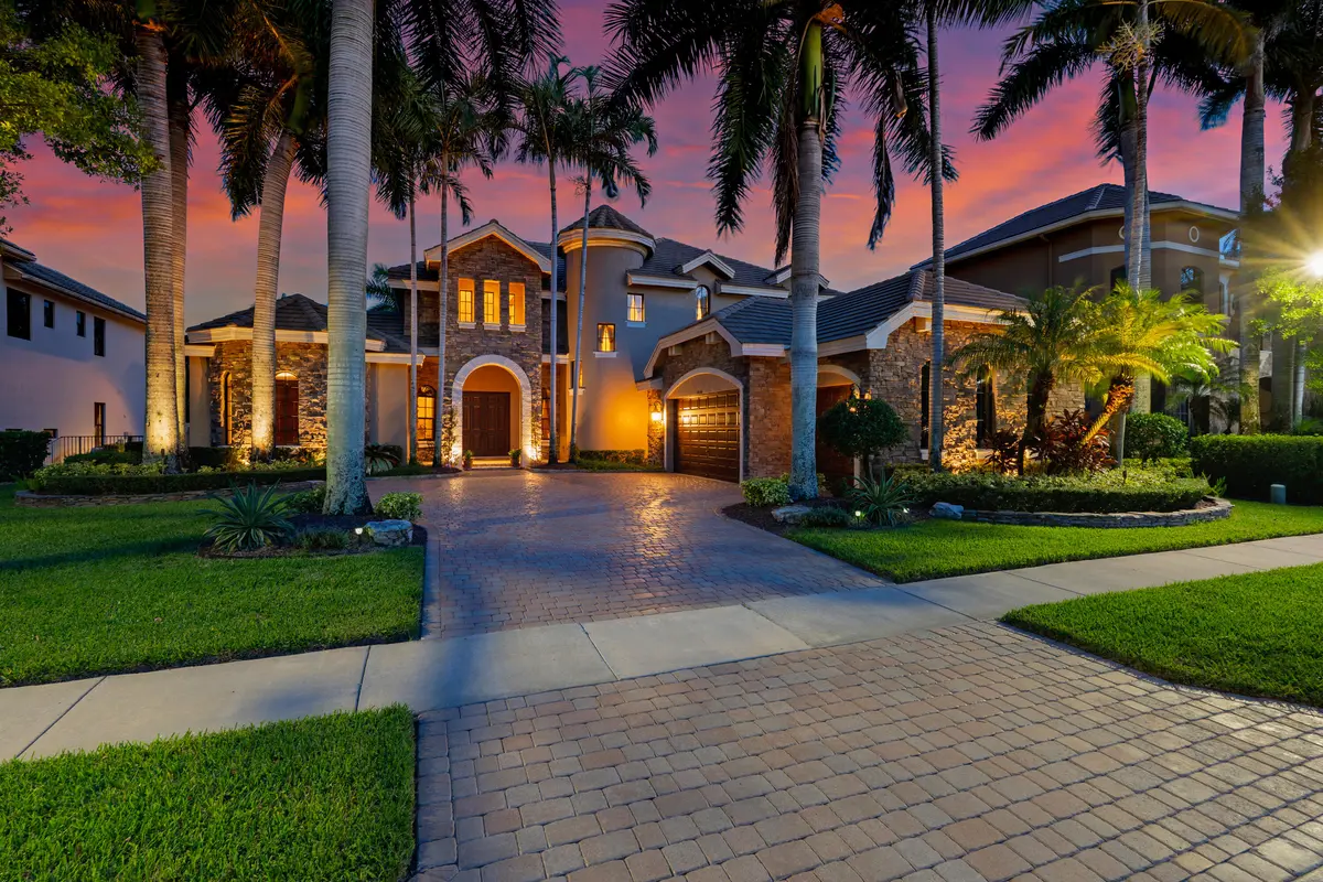 Just Listed | Versailles, Wellington at 10538 VERSAILLES Boulevard, Wellington