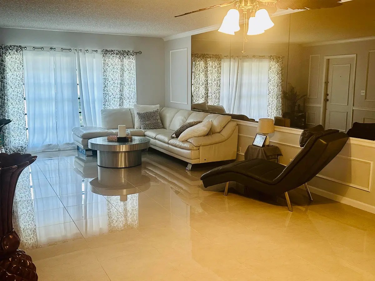 LIVING ROOM at 4964 Eaglewood Road A, Boynton Beach