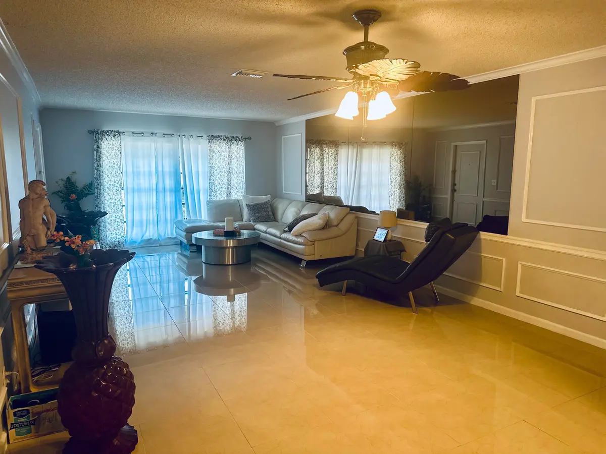 LIVING ROOM at 4964 Eaglewood Road A, Boynton Beach