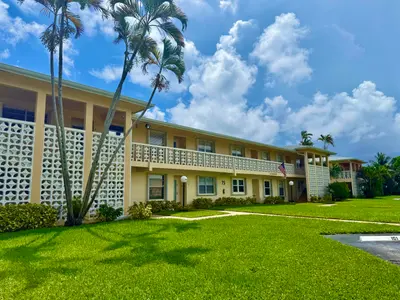 1421 NW 19th Terrace 102, Delray Beach – Condominium for sale