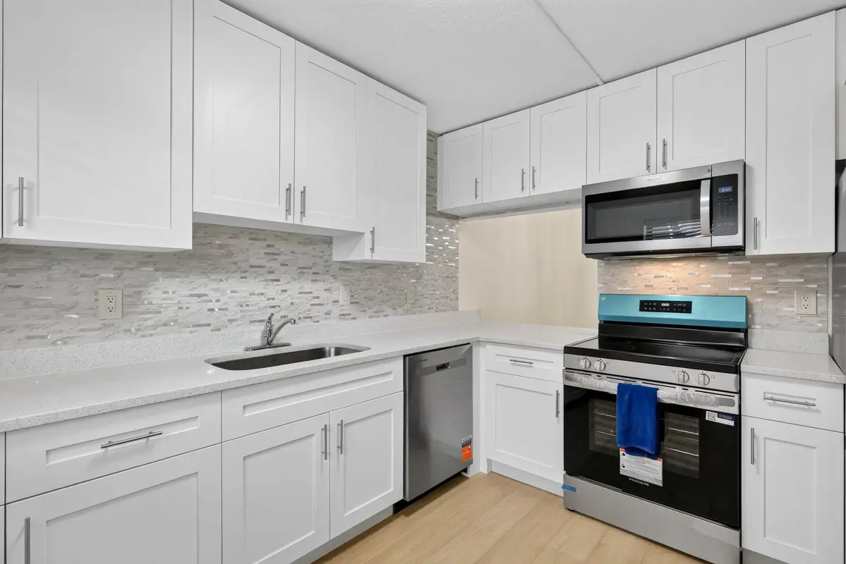 Renovated Kitchen at 1200 SE Parkview Place F-5, Stuart