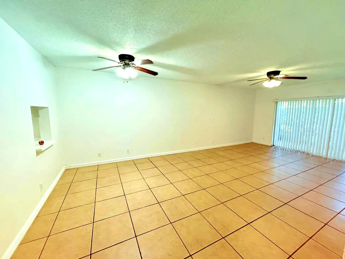 ce185689-4a91-4d4f-b670-04593d18b9df-fot at 2960 Riverside Drive 113-2, Coral Springs