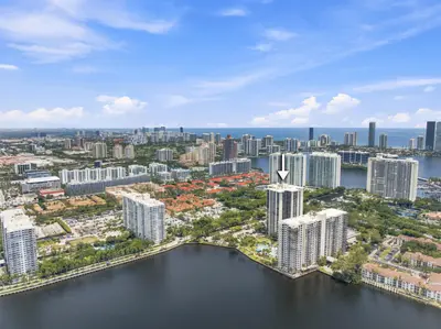 18181 NE 31st Court PH10, Aventura – sold