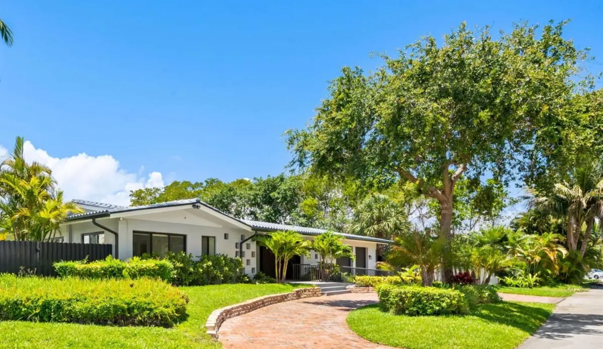 NEW LHP at 2811 NE 53rd Court, Lighthouse Point