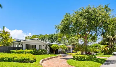 2811 NE 53rd Court, Lighthouse Point – Single Family Residence for sale