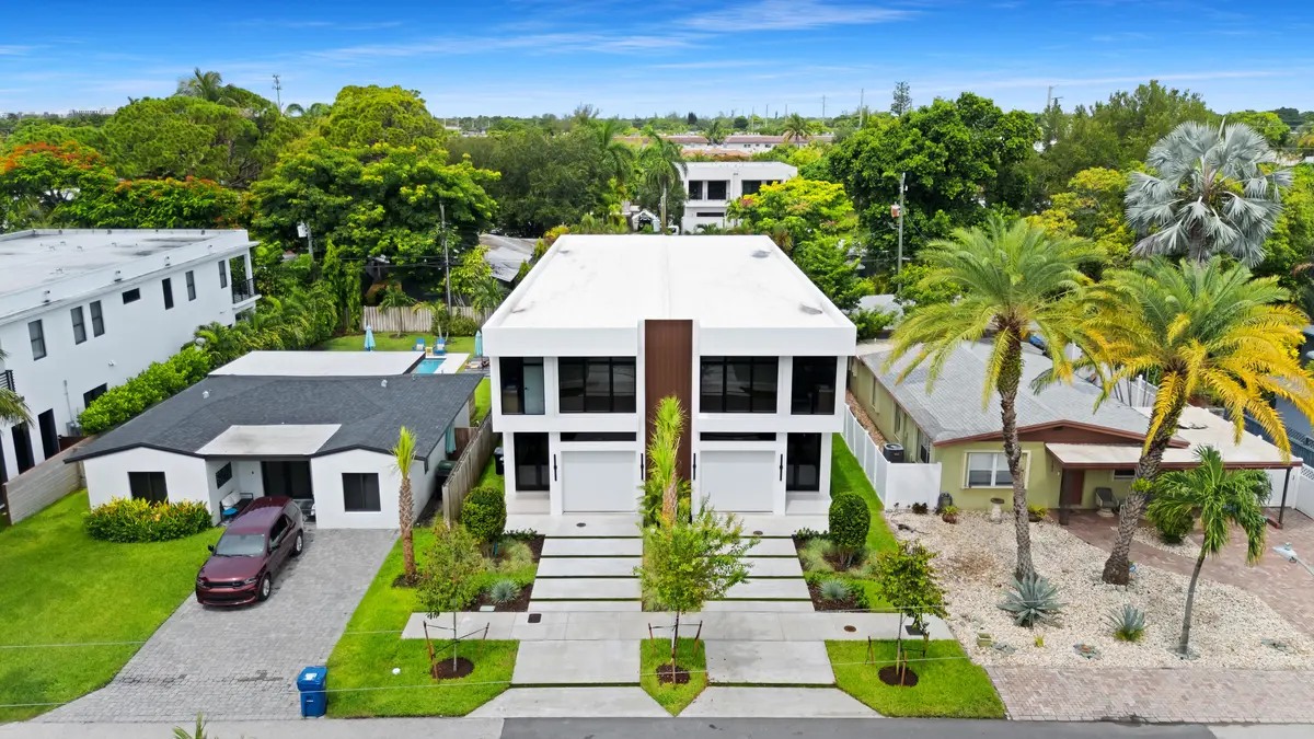 DJI_20260805114216_0396_D at 1131 NE 12th Avenue, Fort Lauderdale