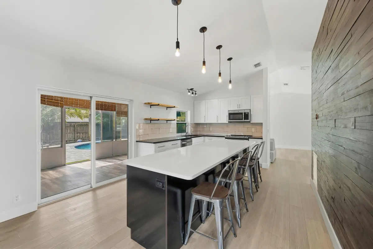 15_29 at 1127 NW 9th Street, Boynton Beach