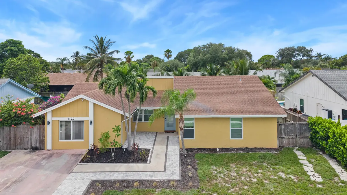 32_01 at 1127 NW 9th Street, Boynton Beach