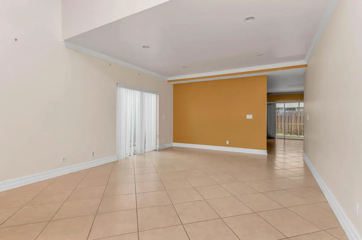 Photo 4 at 5486 NW 44TH Way, Coconut Creek