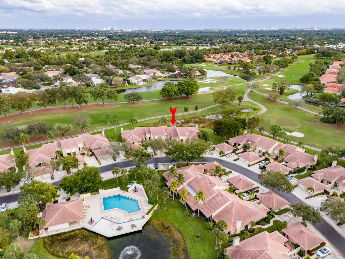 Location at 257 OLD MEADOW Way, Palm Beach Gardens