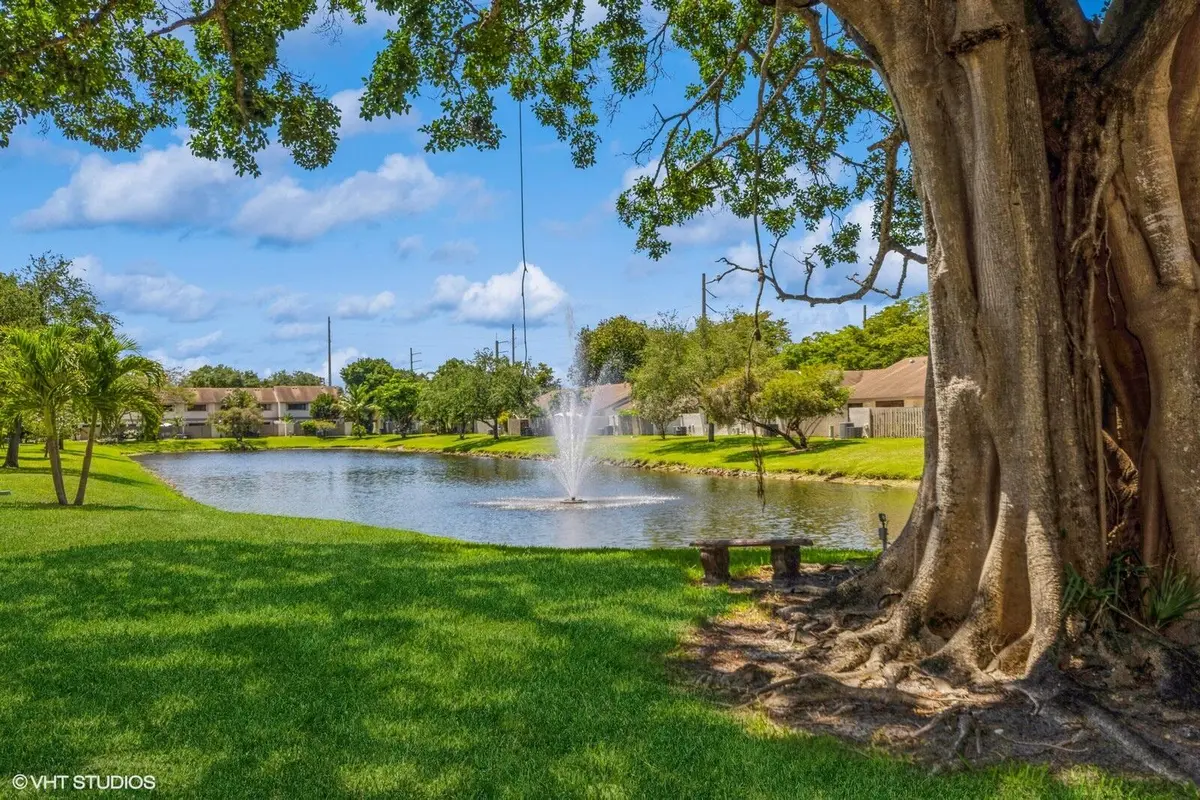 tree pond at 3090 S OAKLAND FOREST Drive 1901, Oakland Park