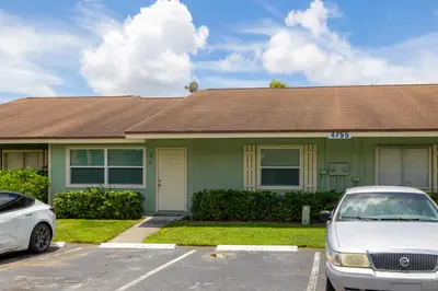 4755 ORLEANS Court B, West Palm Beach – sold