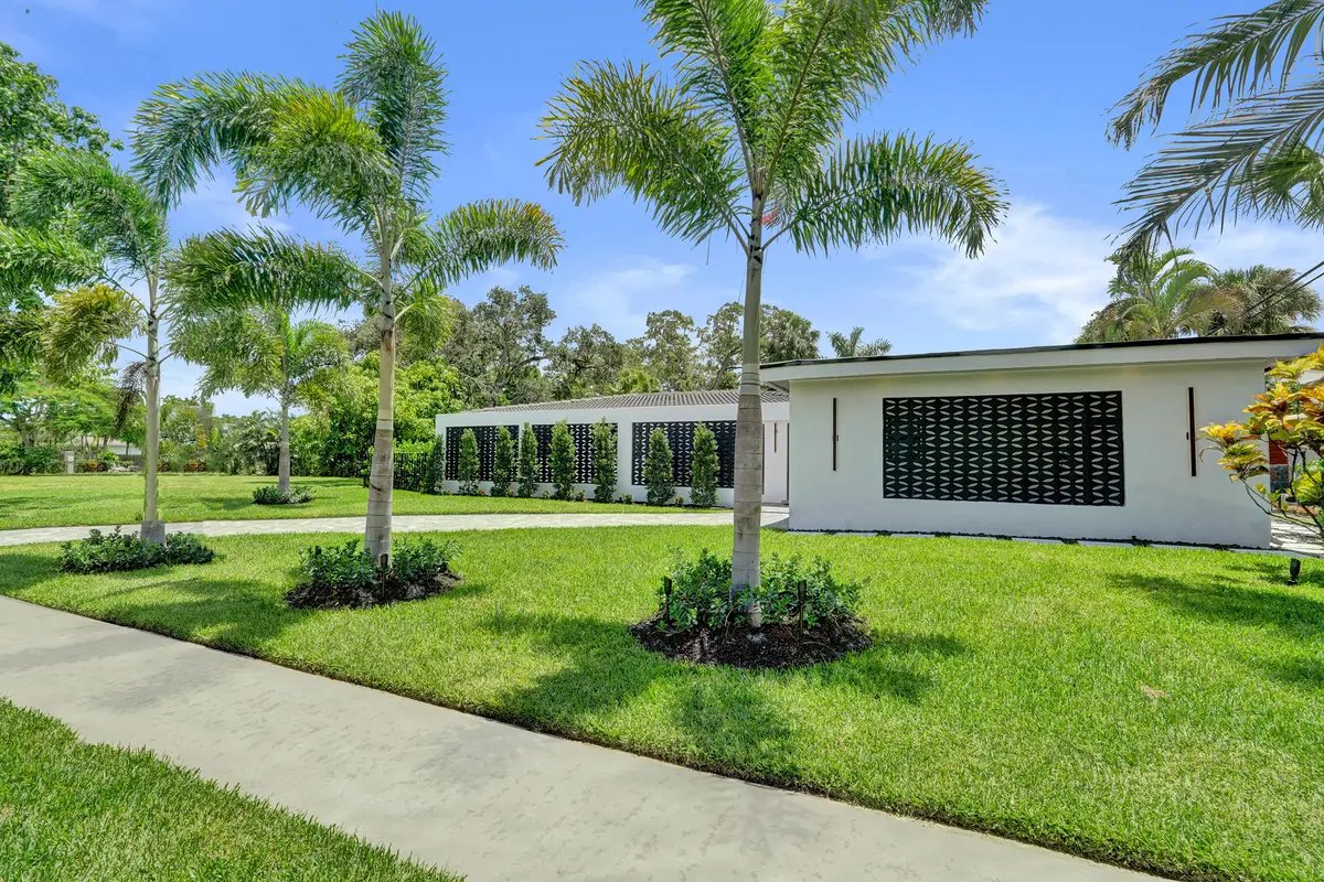 DSC01996 at 840 SW 3RD Street, Boca Raton