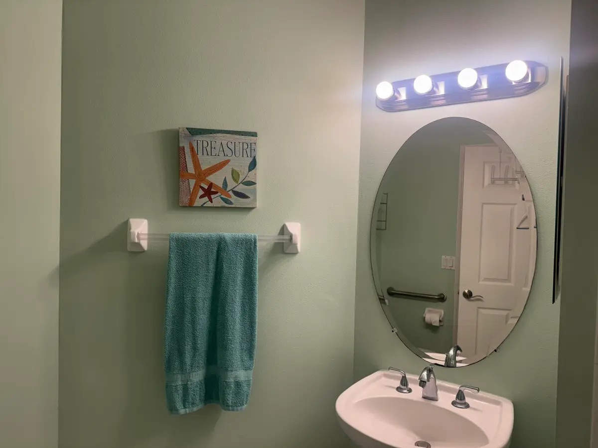 studio bath at 8235 MULLIGAN Circle 3512, Port St. Lucie