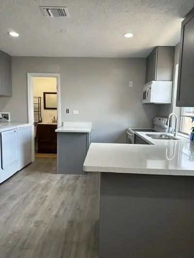 1938 CLEVELAND Street A, Hollywood – Apartment for rent