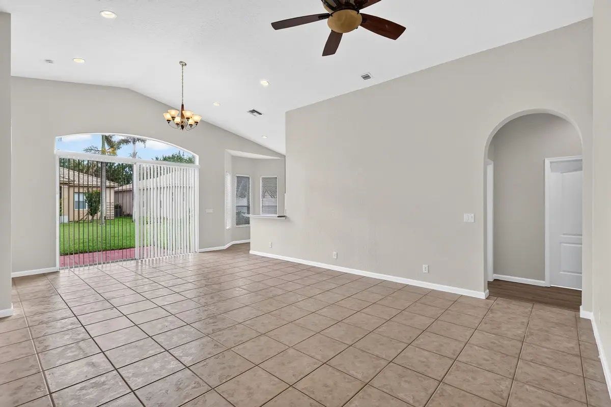 6-web-or-mls-7R7A1936 at 5614 SUNBERRY Circle, Fort Pierce