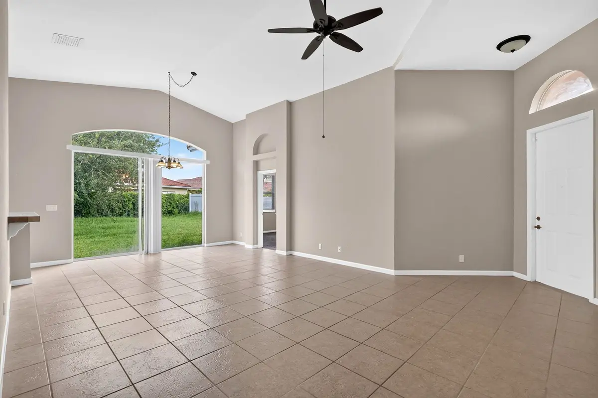 8-web-or-mls-7R7A2151 at 6305 SPRING LAKE Terrace, Fort Pierce