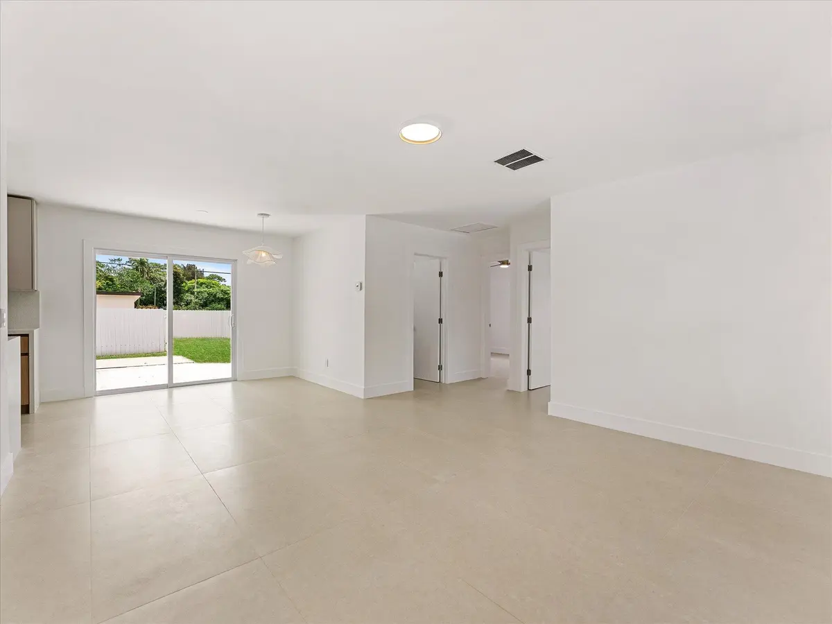 08-8 at 3856 Corrigan Court, Lake Worth Beach