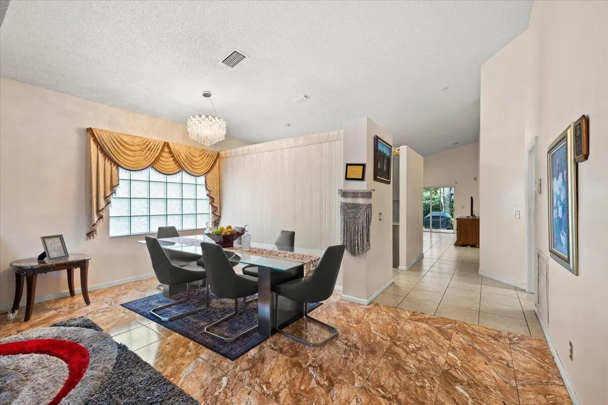 04-424A8637 at 4033 NW 62nd Court, Coconut Creek