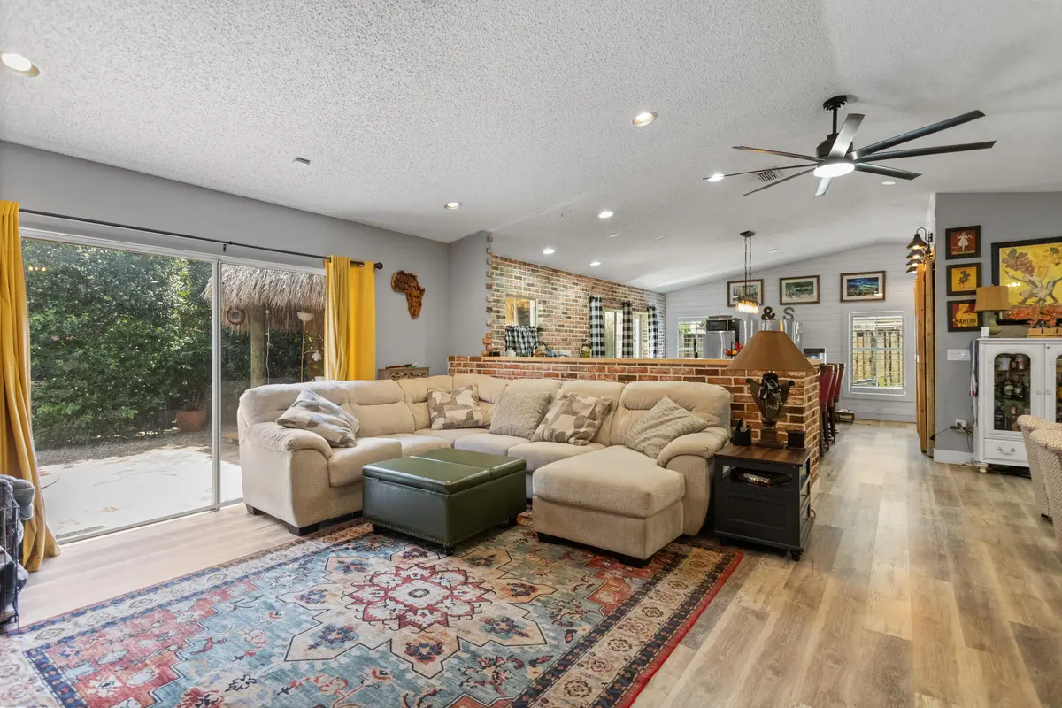 585A4720 at 4000 SW 72ND Drive, Davie