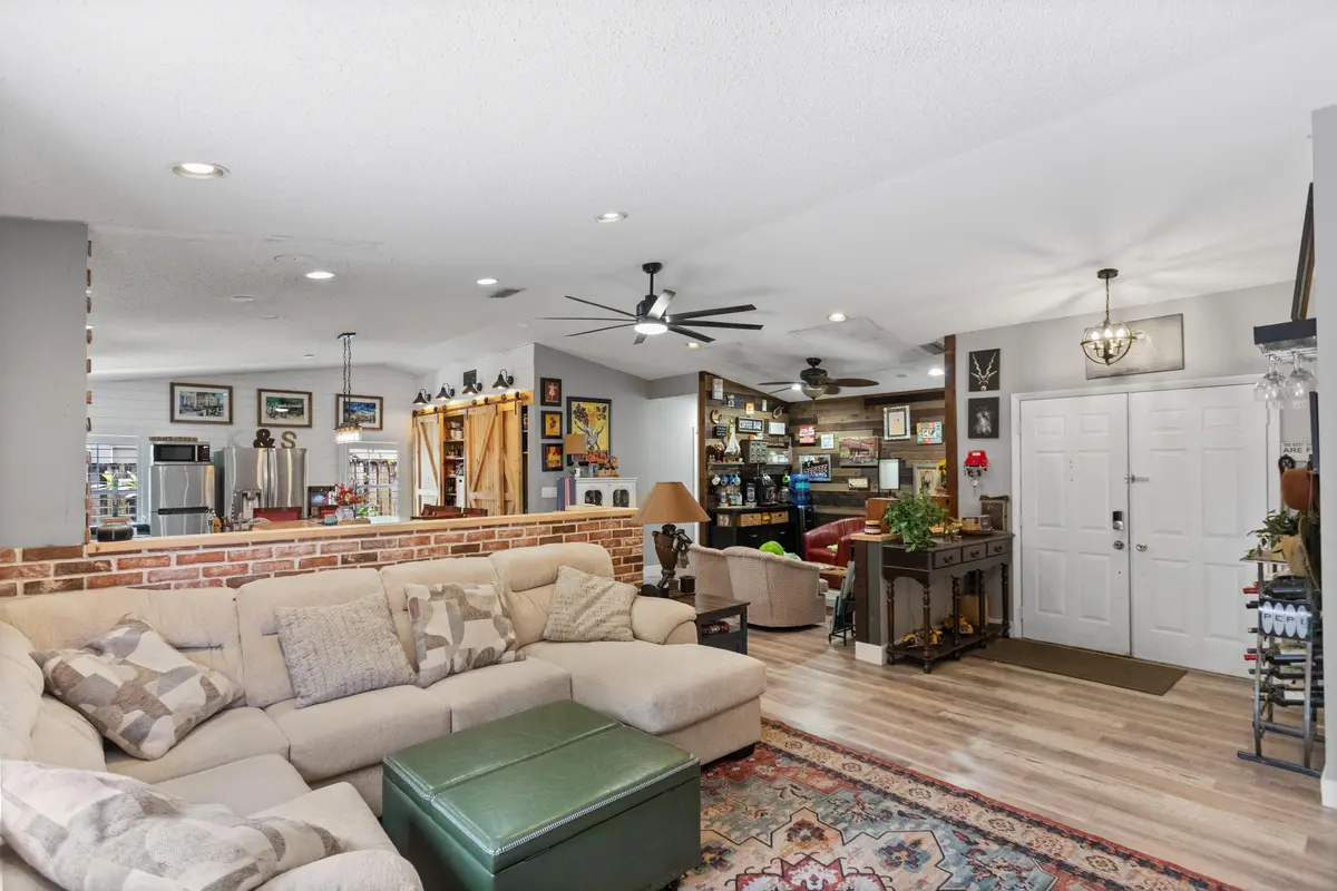 585A4726 at 4000 SW 72ND Drive, Davie