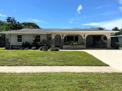 330 NE SOLIDA Drive, Port St. Lucie – sold
