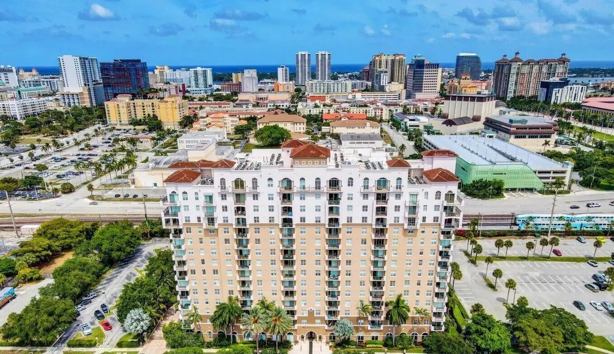 Montecito at 616 CLEARWATER PARK Road 602, West Palm Beach