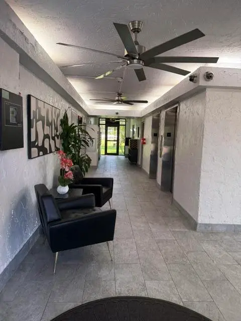 250 JACARANDA Drive 804, Plantation, FL – photo 8